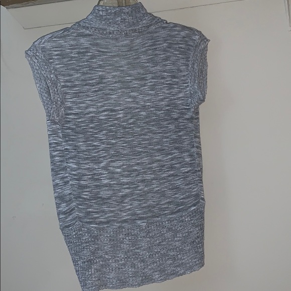 Juniors short sleeve cardigan size small - Picture 5 of 5